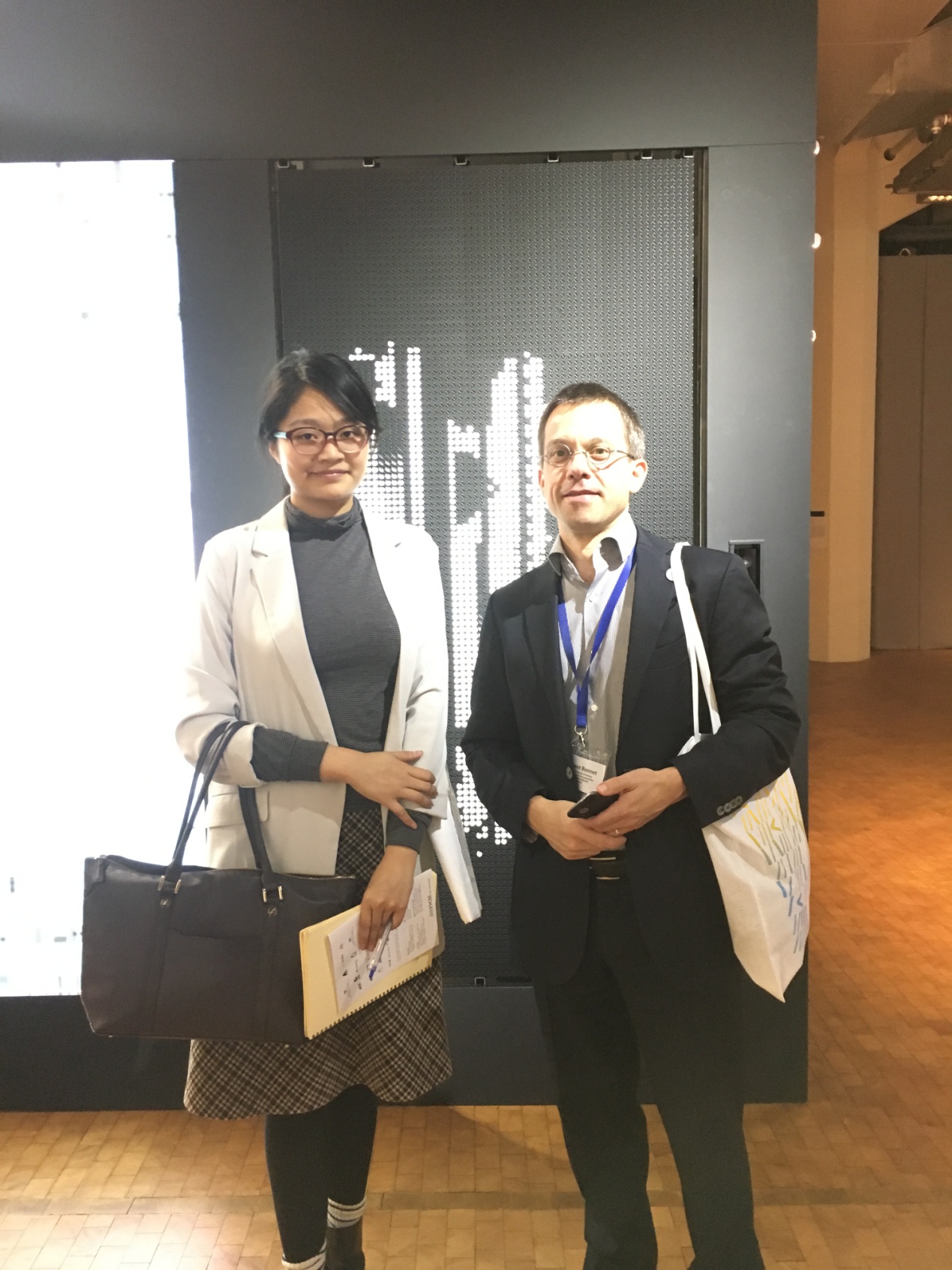 European Bureau of Library ,Information and Documentation Associations のディレクターVincent Bonnetさん(右)