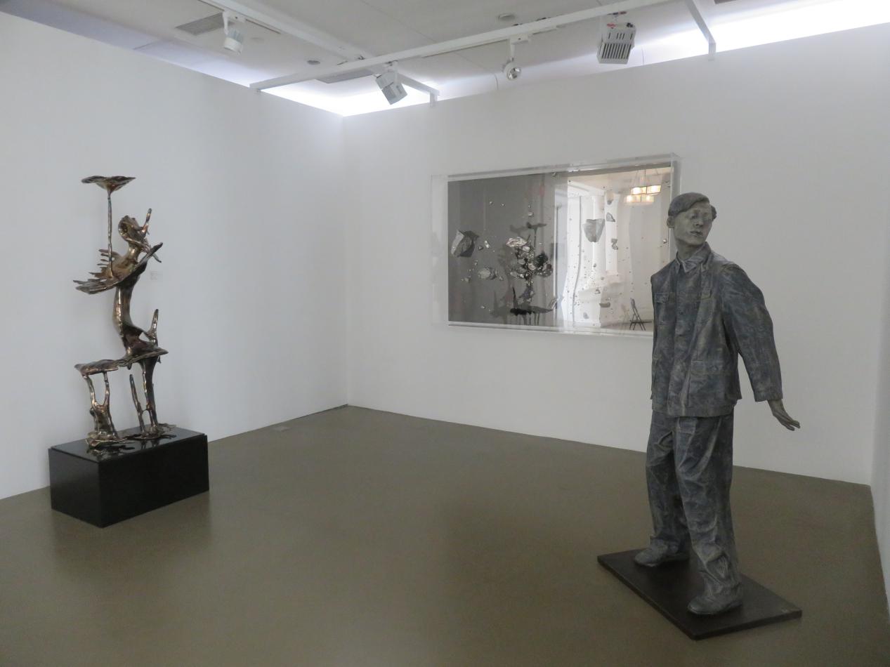 長征画廊のブース-1 アーティスト展望の作品。